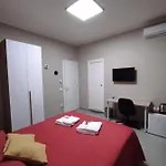 In Vacanze Napoletane Apartment *