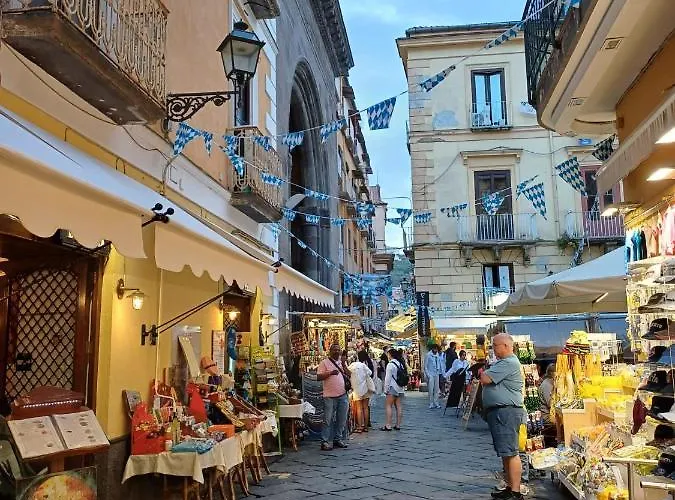 In Vacanze Napoletane *